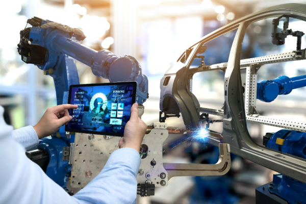 Automatic analysis of equipment status